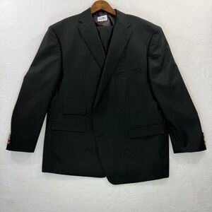 Tayion Men's Classic Fit Suit Jacket size 50R, Vest, and Pants Size 44Wx30L